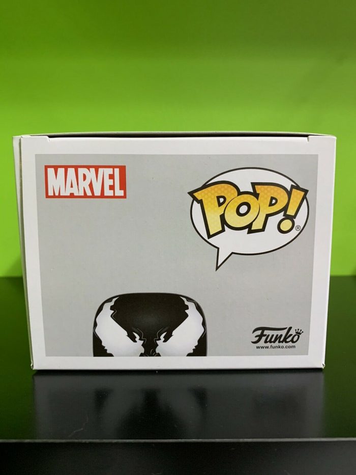 Funko Pop Marvel Collector Corps Exclusive Venom #373 - Image 5